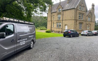 Supporting Local Businesses: Why Choose a Local Window Cleaning Company