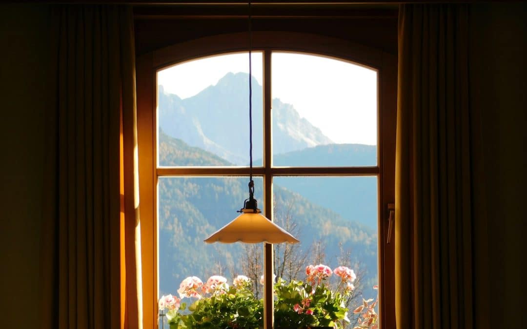 The Clear Choice: Top Benefits of Professional Window Cleaning