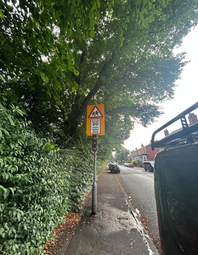 road sign cleaning