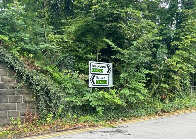 road sign cleaning