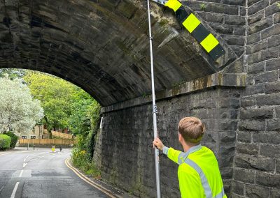 road sign cleaning