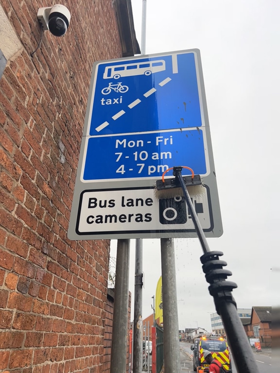 road sign cleaning bolton