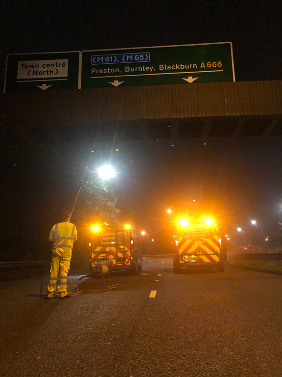 road sign cleaning bolton