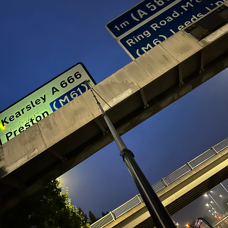 st-peters-way-motorway-road-sign-cleaning7sq
